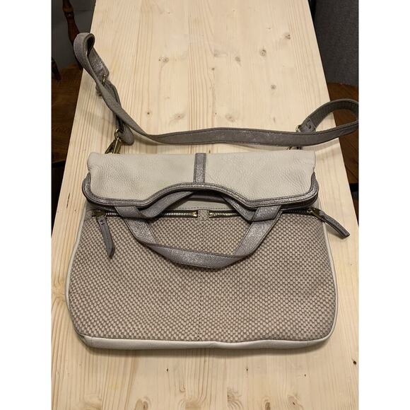 Fossil beige White & Metallic Silver Leather Flap over Handbag shoulder bag - Picture 3 of 7